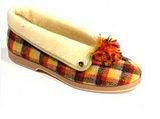 th_Slippers.jpg