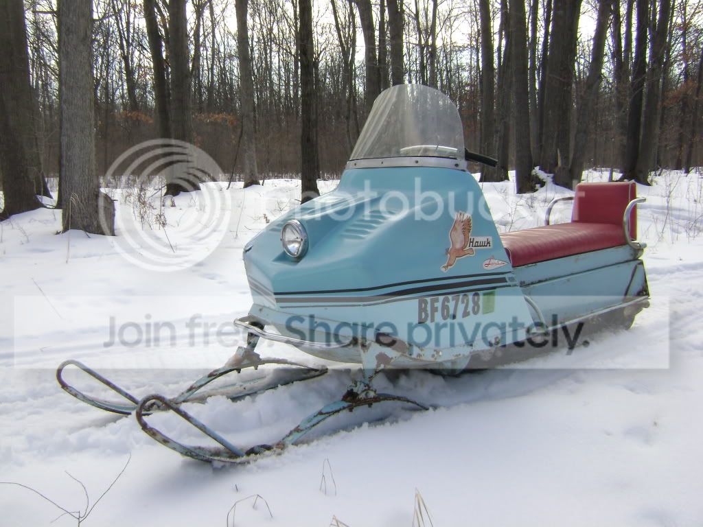 Larsonsnowmobile.jpg